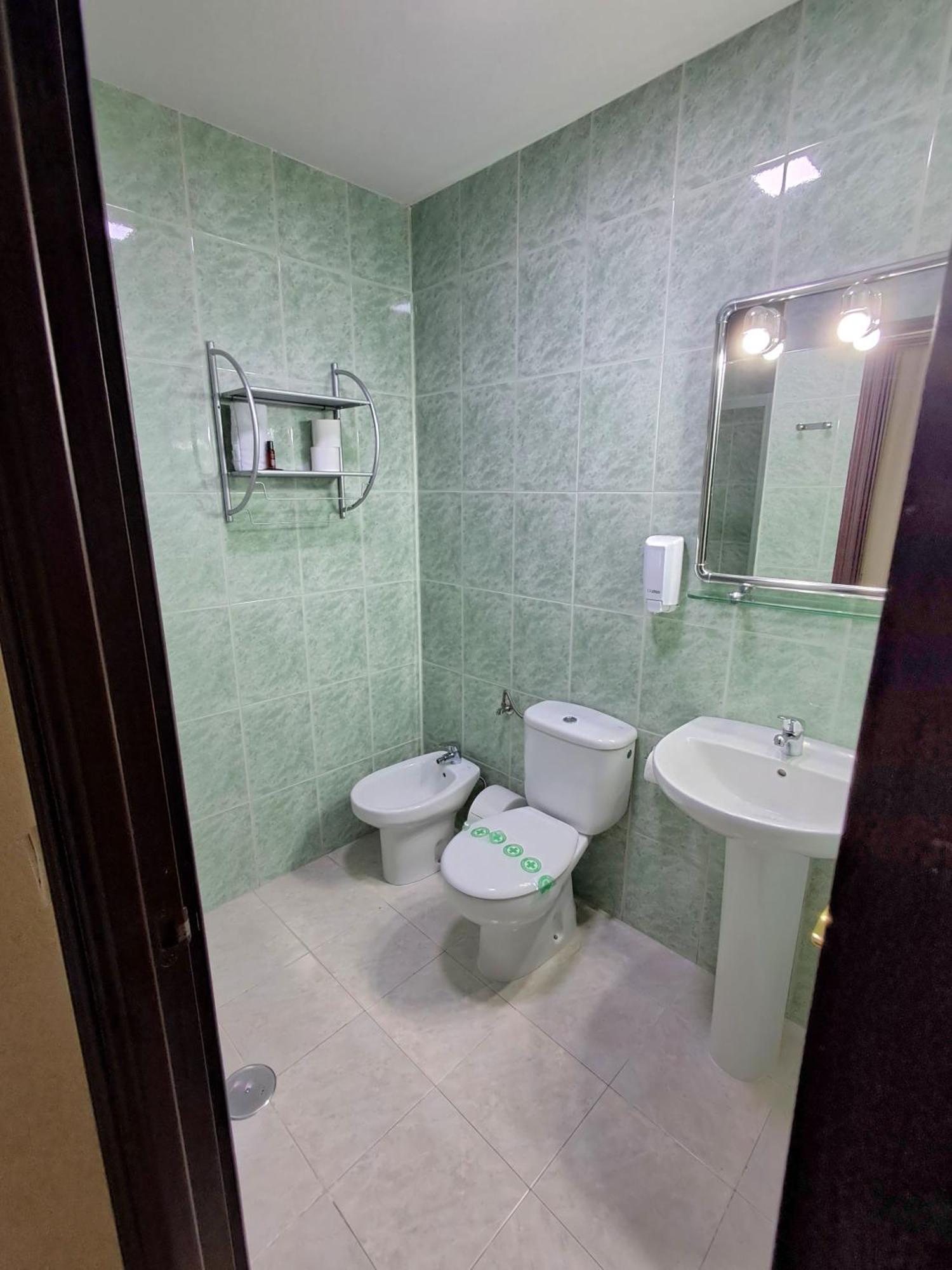 Single Room Private Bathroom