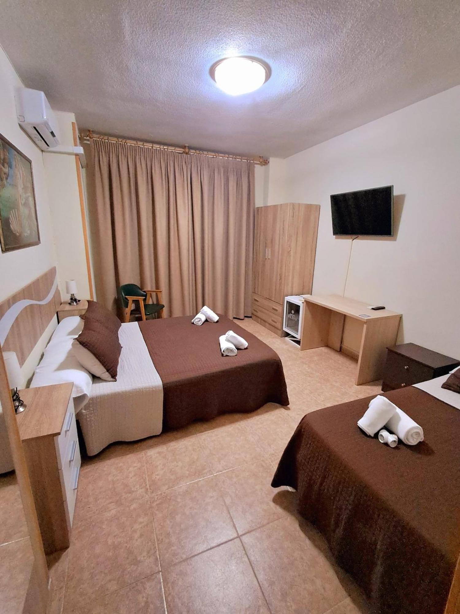 Triple Room Private Bathroom